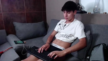 charlythesexyboy  03-01-2022